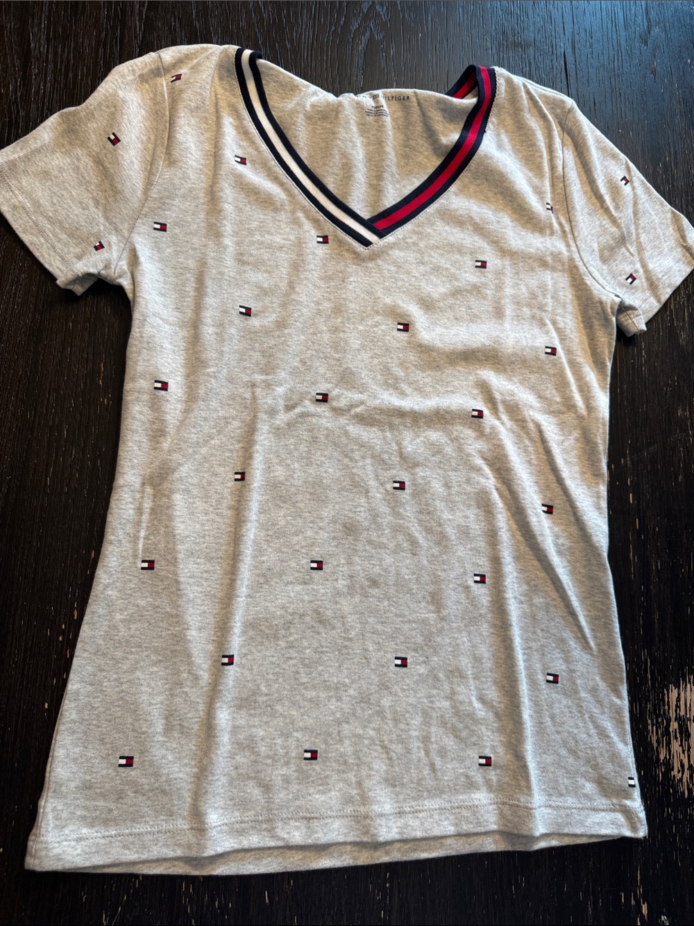 Tommy Hilfiger Light Gray V-Neck Tee with Flag Motif 100% Cotton